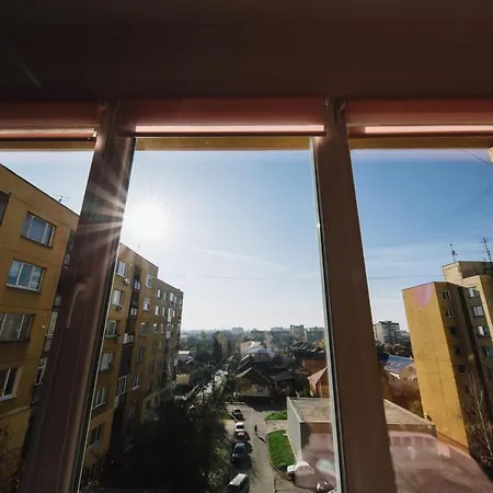 найкраще розташування у місті нові Smart-квартири * Uzhhorod